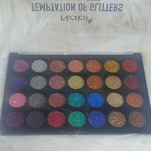 Glitter Eyeshadow Palette - Dazzling Spectrum